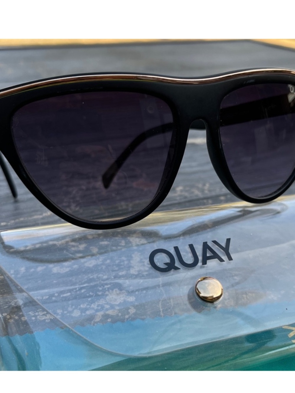 Quay Australia Sunglasses FLIGHT RISK - Picture 9 of 9